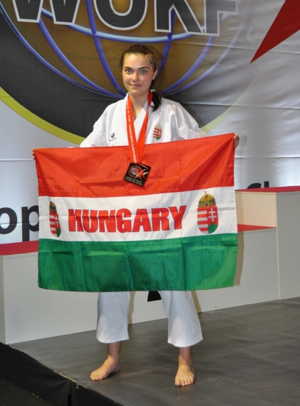 Sz�ntai Luca - kata Eur�pa-bajnoki ez�st�rmes �s kumite Eur�pa-bajnoki bronz�rmes